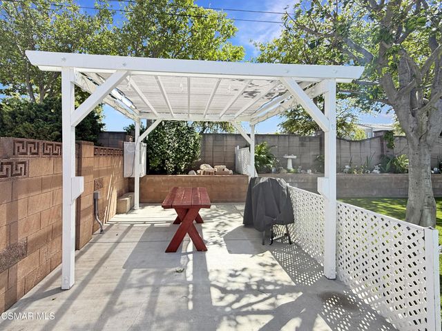 276 Hermes Street, Simi Valley, CA 93065