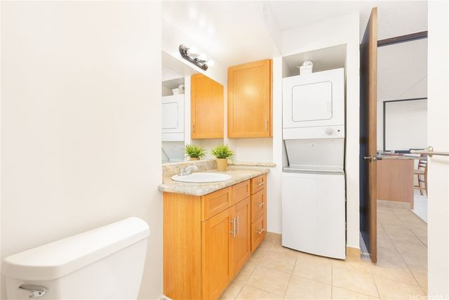 411 Hobron Lane 2911, Honolulu, HI 96815