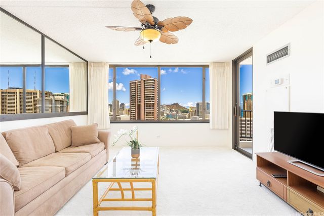 411 Hobron Lane 2911, Honolulu, HI 96815