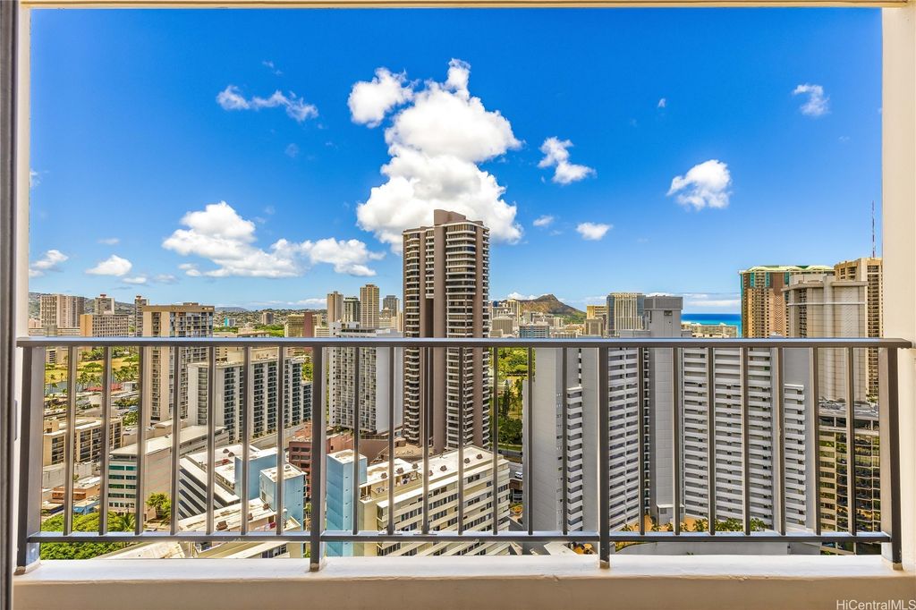 411 Hobron Lane 2911, Honolulu, HI 96815