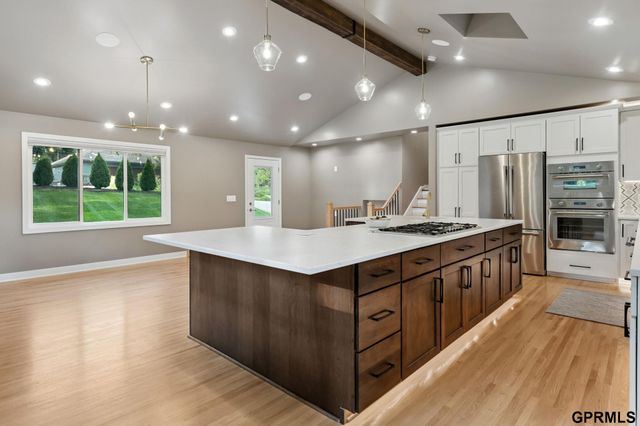 9334 Spring Street, Omaha, NE 68124