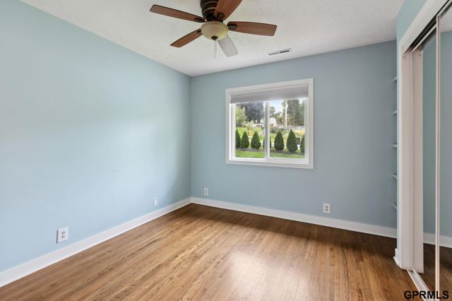 9334 Spring Street, Omaha, NE 68124