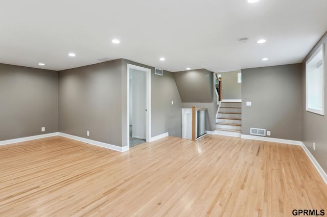 9334 Spring Street, Omaha, NE 68124