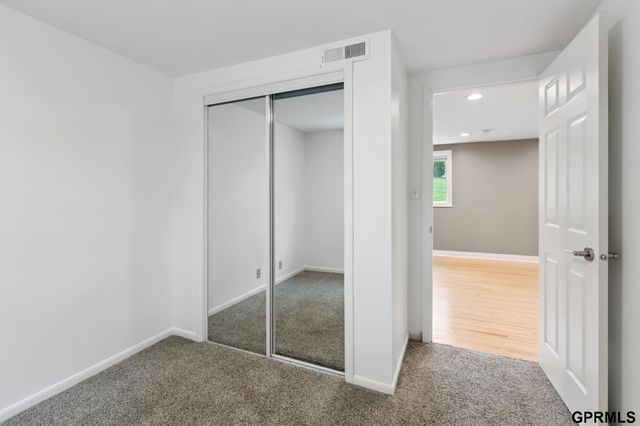 9334 Spring Street, Omaha, NE 68124