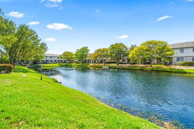 1221 Abaco Lane, Riviera Beach, FL 33404