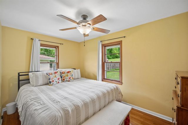 119 E Pleasant View Drive, Des Moines, IA 50315