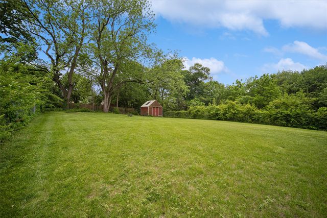 119 E Pleasant View Drive, Des Moines, IA 50315