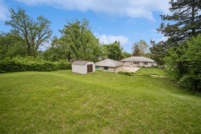 119 E Pleasant View Drive, Des Moines, IA 50315