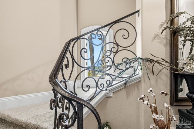 39 E Galvez Ct, Pensacola Beach, FL 32561