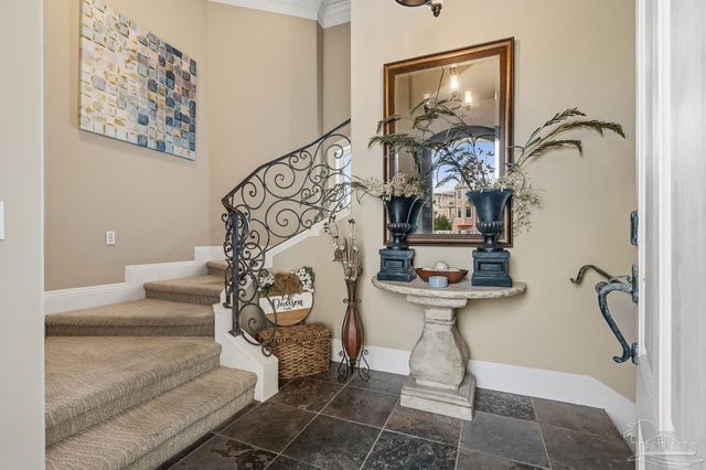 39 E Galvez Ct, Pensacola Beach, FL 32561