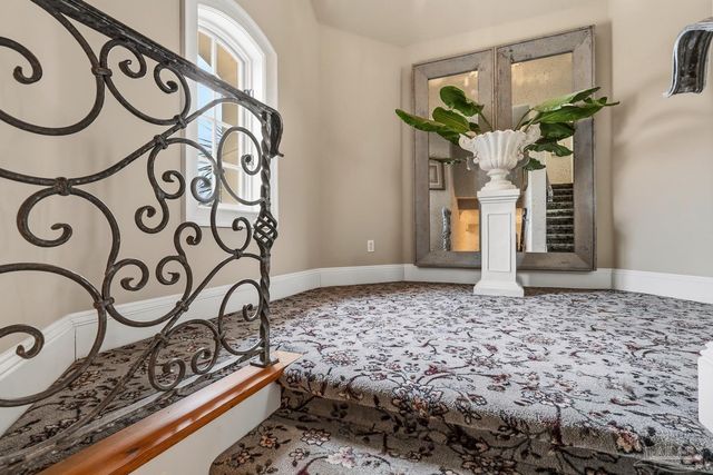 39 E Galvez Ct, Pensacola Beach, FL 32561