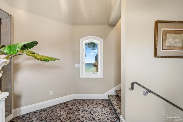 39 E Galvez Ct, Pensacola Beach, FL 32561