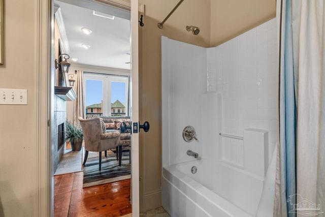 39 E Galvez Ct, Pensacola Beach, FL 32561