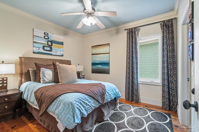 39 E Galvez Ct, Pensacola Beach, FL 32561