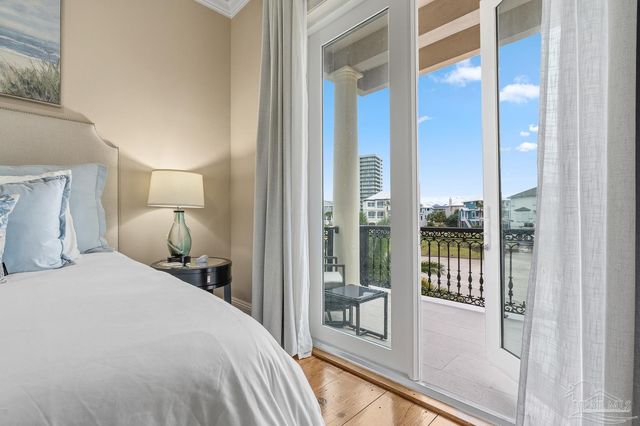 39 E Galvez Ct, Pensacola Beach, FL 32561