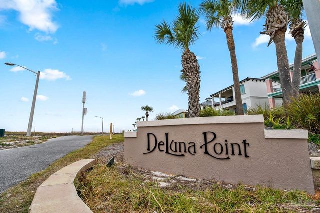 39 E Galvez Ct, Pensacola Beach, FL 32561
