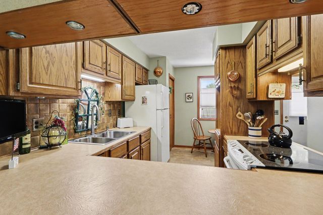 5126 Green Meadow Road, Kalamazoo, MI 49009