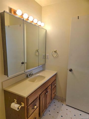7620 Woodview Street 1, Westland, MI 48185