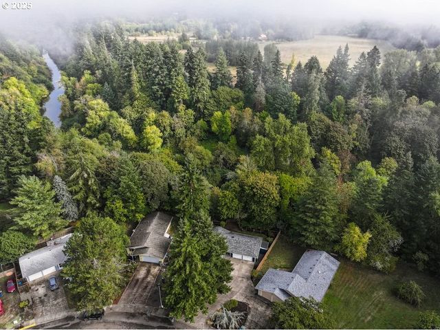 913 Se ANGELLA Ct, Mc Minnville, OR 97128