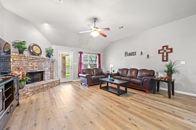 238 Tarbox Brown DR, Buda, TX 78610