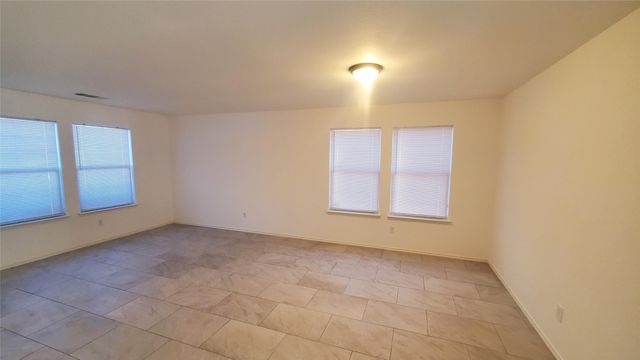 109 Southwestern Drive, Forney, TX 75126