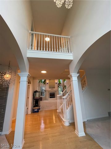 19956 Colleen Court, Strongsville, OH 44149