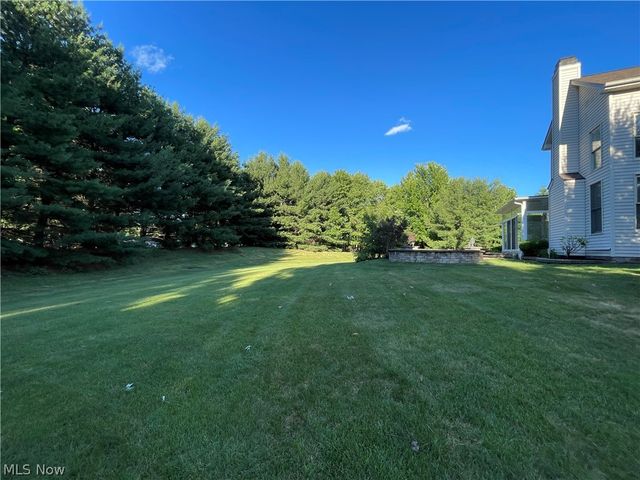 19956 Colleen Court, Strongsville, OH 44149