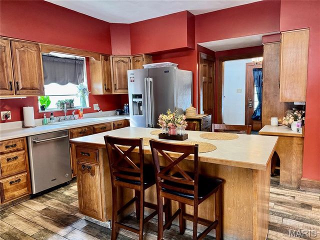 30 Grand Avenue, Belleville, IL 62220