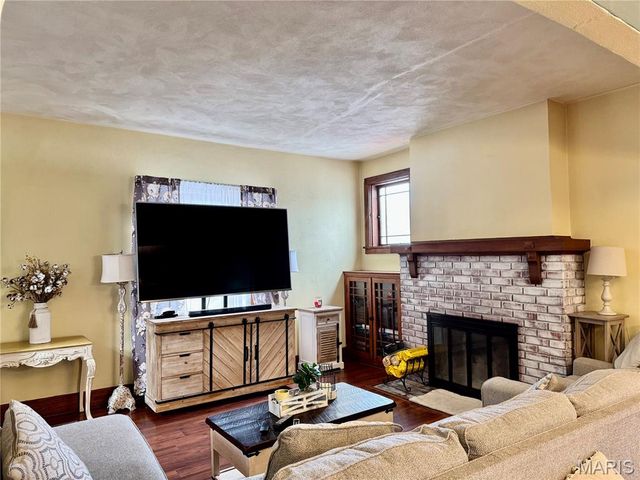 30 Grand Avenue, Belleville, IL 62220