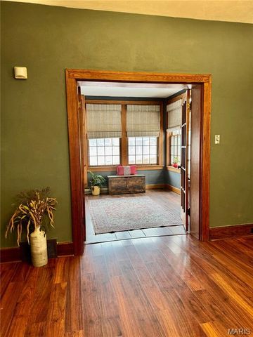 30 Grand Avenue, Belleville, IL 62220