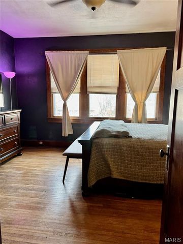 30 Grand Avenue, Belleville, IL 62220