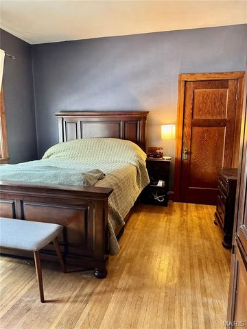 30 Grand Avenue, Belleville, IL 62220