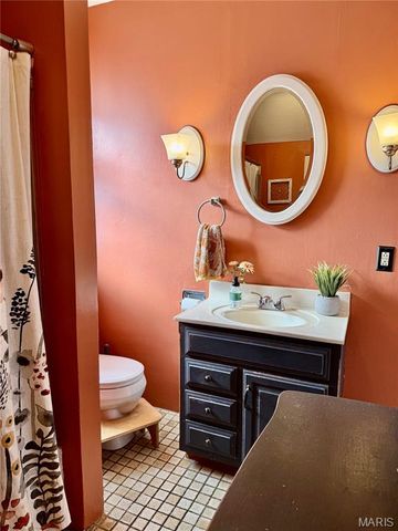 30 Grand Avenue, Belleville, IL 62220