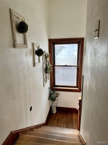 30 Grand Avenue, Belleville, IL 62220