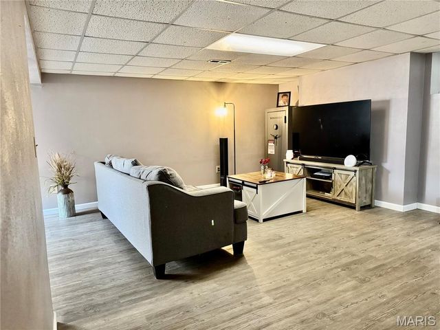 30 Grand Avenue, Belleville, IL 62220