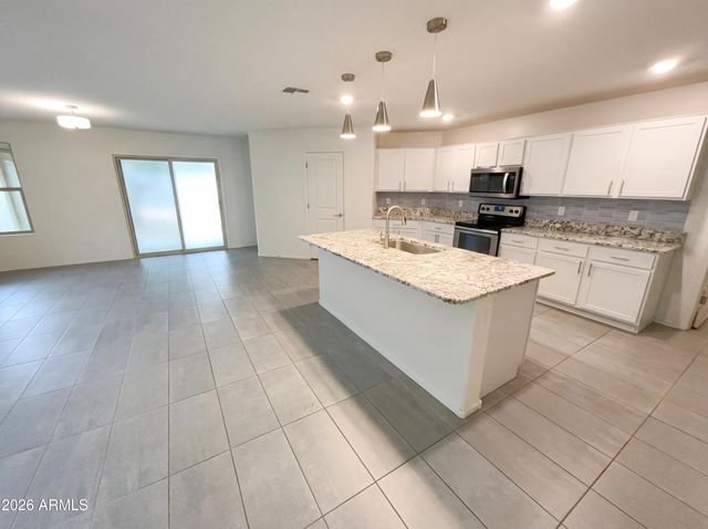 2952 E FAIRVIEW Avenue, Mesa, AZ 85204