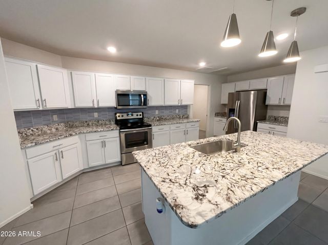 2952 E FAIRVIEW Avenue, Mesa, AZ 85204