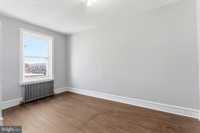 7233 W CHESTER PIKE, Upper Darby, PA 19082