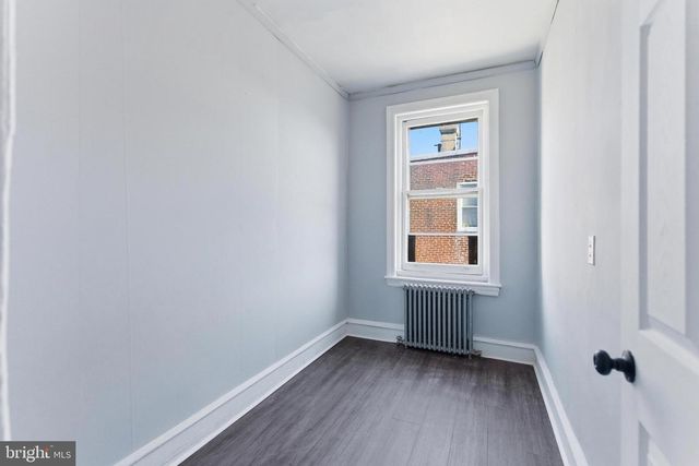 7233 W CHESTER PIKE, Upper Darby, PA 19082