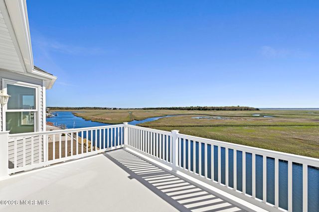 29 Toms Court, Little Egg Harbor, NJ 08087