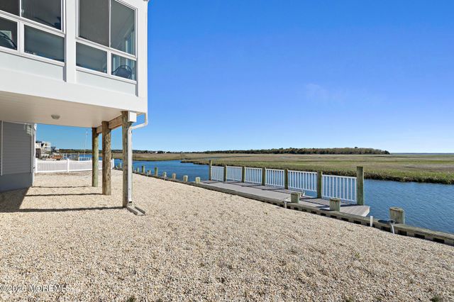 29 Toms Court, Little Egg Harbor, NJ 08087
