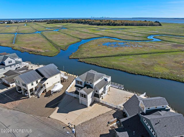 29 Toms Court, Little Egg Harbor, NJ 08087