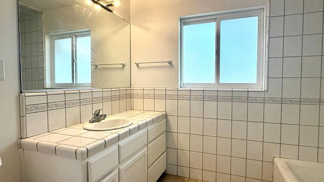 2335 N Douty Street, Hanford, CA 93230