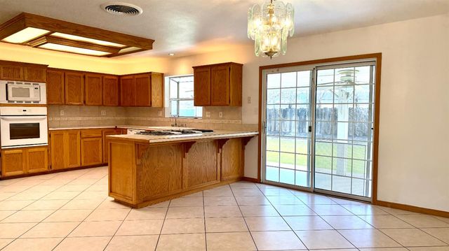 2335 N Douty Street, Hanford, CA 93230