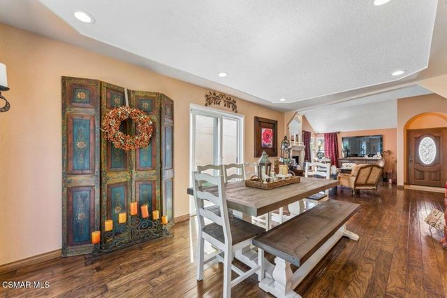 2526 Glenhurst Court, Simi Valley, CA 93063