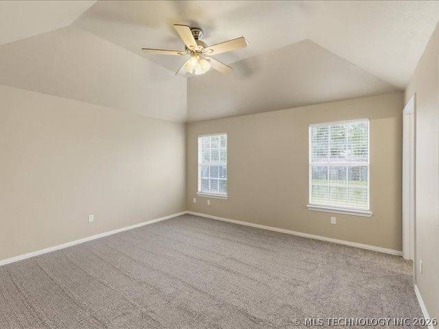 11268 S 276th East Avenue, Coweta, OK 74429