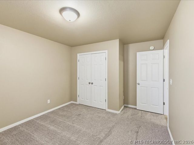 11268 S 276th East Avenue, Coweta, OK 74429