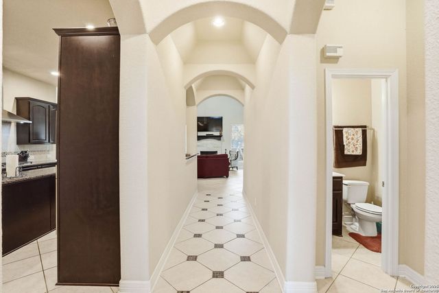 113 Misty Dawn, Castroville, TX 78009