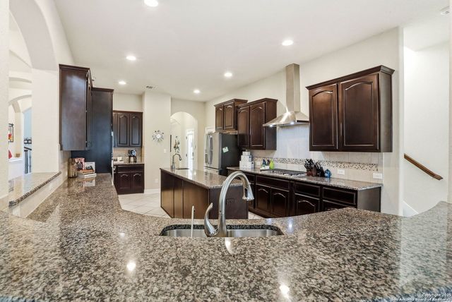 113 Misty Dawn, Castroville, TX 78009