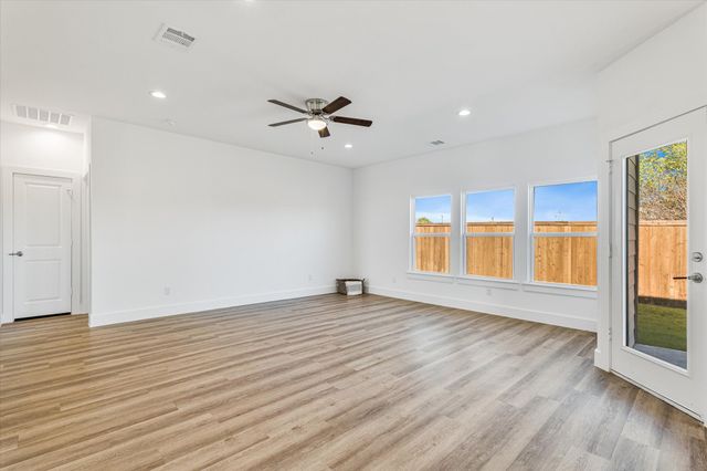 428 Cirrus Circle, Muenster, TX 76252